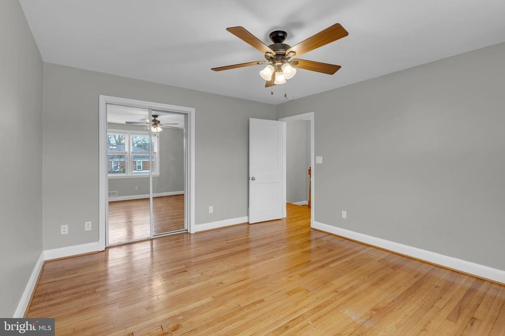 5520 Sagra Road - Photo 16