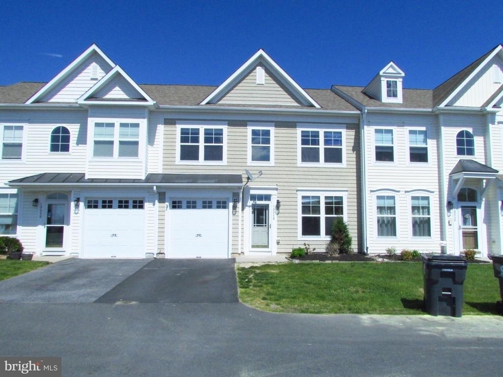 19048 Jackstone Way - Photo 0