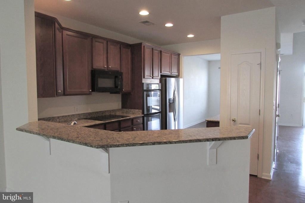 19048 Jackstone Way - Photo 3