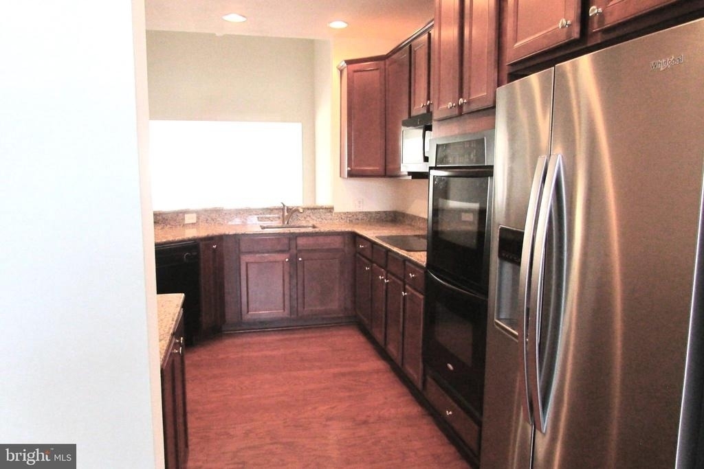 19048 Jackstone Way - Photo 4