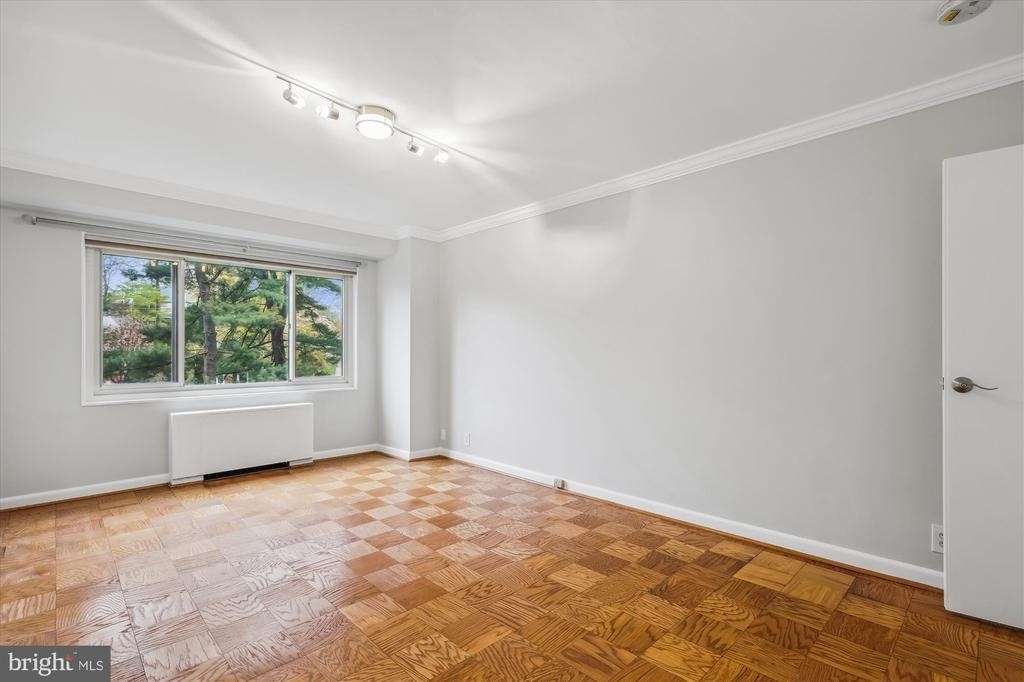 4201 Cathedral Avenue Nw - Photo 18