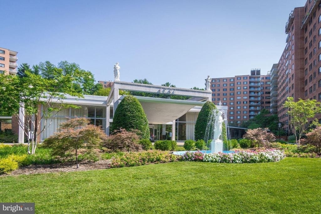 4201 Cathedral Avenue Nw - Photo 22