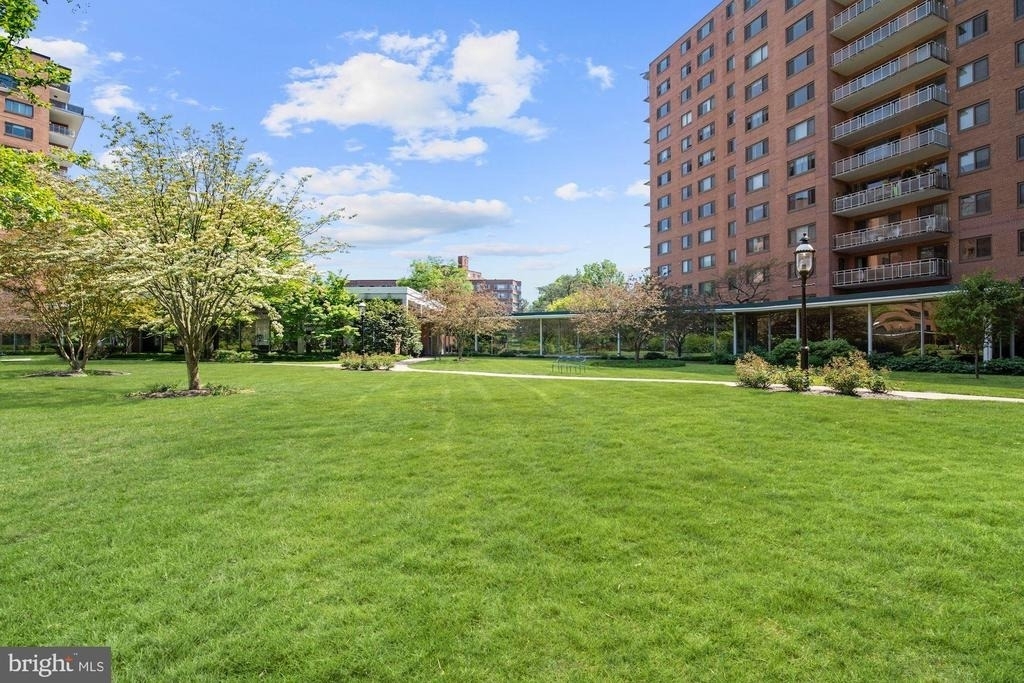 4201 Cathedral Avenue Nw - Photo 24