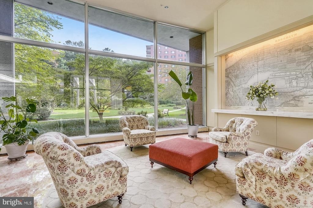 4201 Cathedral Avenue Nw - Photo 5