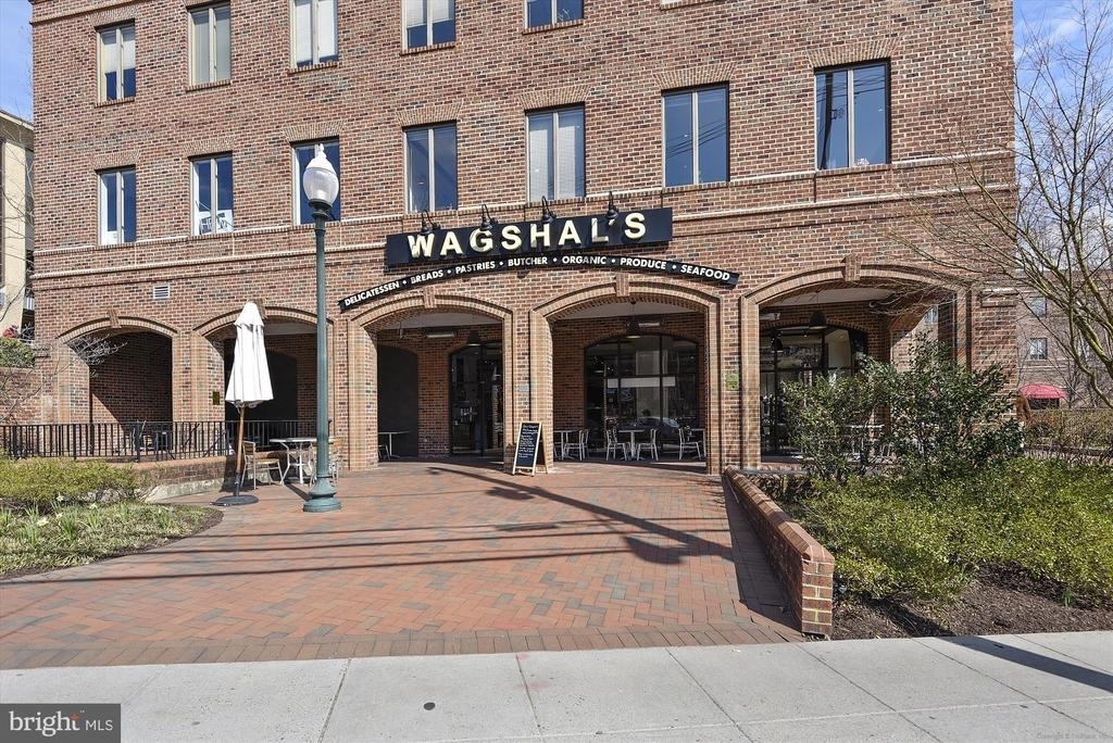 4201 Cathedral Avenue Nw - Photo 33