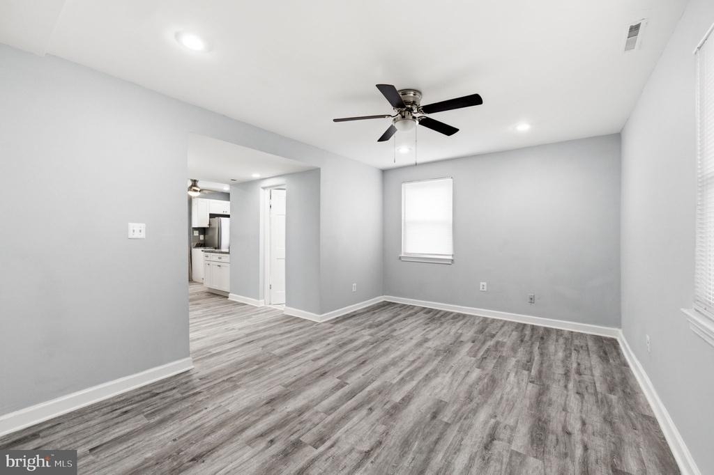 4029 Grant Street Ne - Photo 5