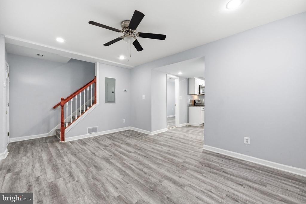 4029 Grant Street Ne - Photo 6