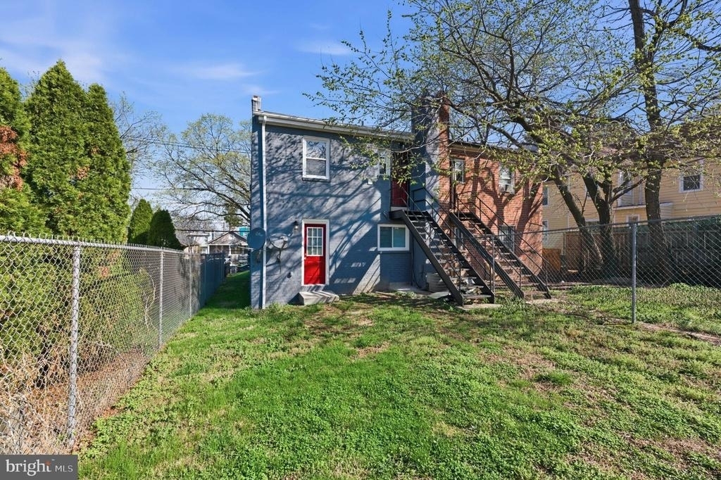 4029 Grant Street Ne - Photo 24