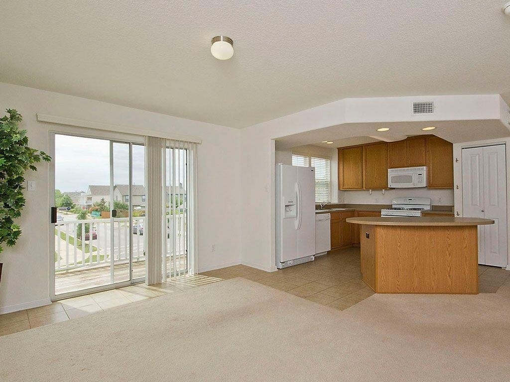 124 Trestle Tree St - Photo 3