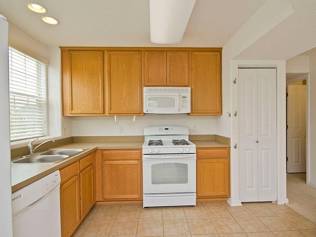 124 Trestle Tree St - Photo 1