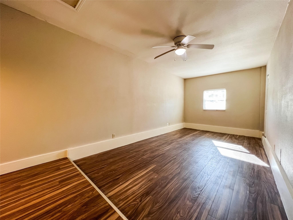 12004 Thompkins Dr - Photo 19