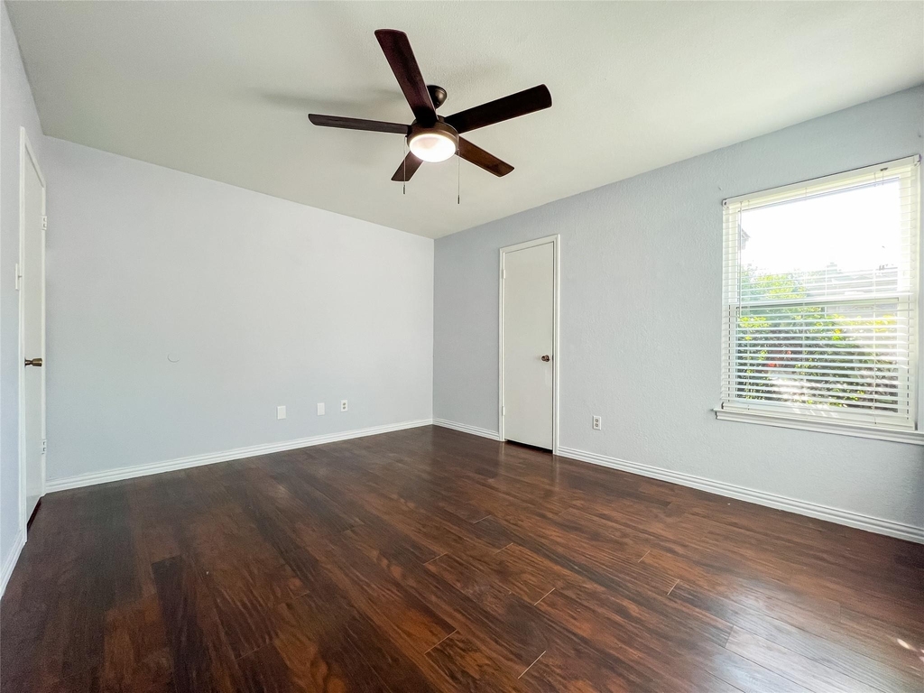 12004 Thompkins Dr - Photo 17