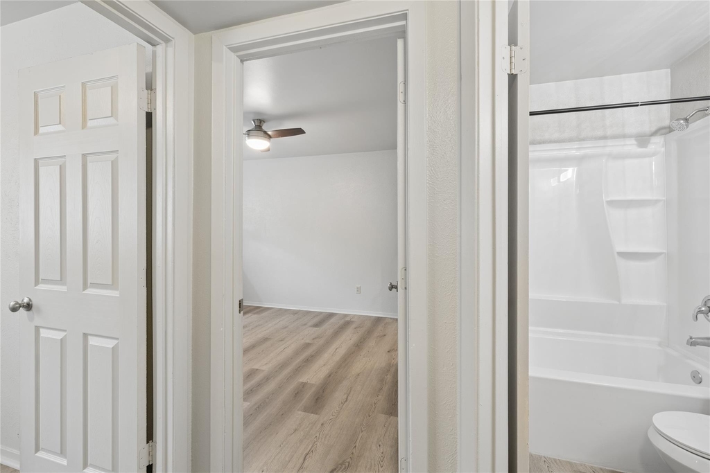 820 Sahara Ave - Photo 5