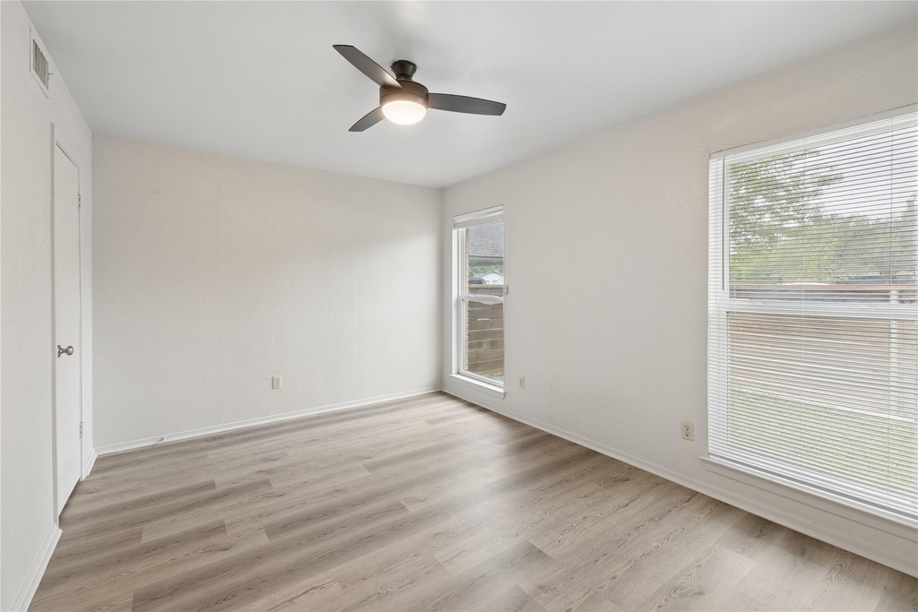 820 Sahara Ave - Photo 25