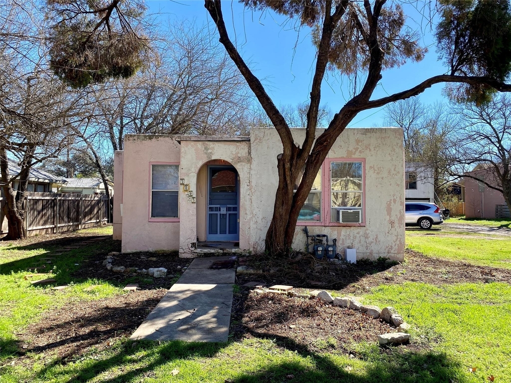 5009 Avenue G Ave - Photo 0