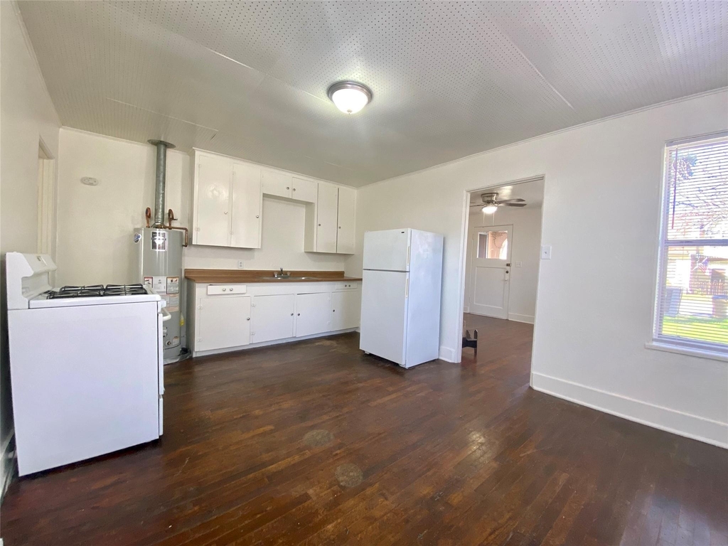 5009 Avenue G Ave - Photo 3