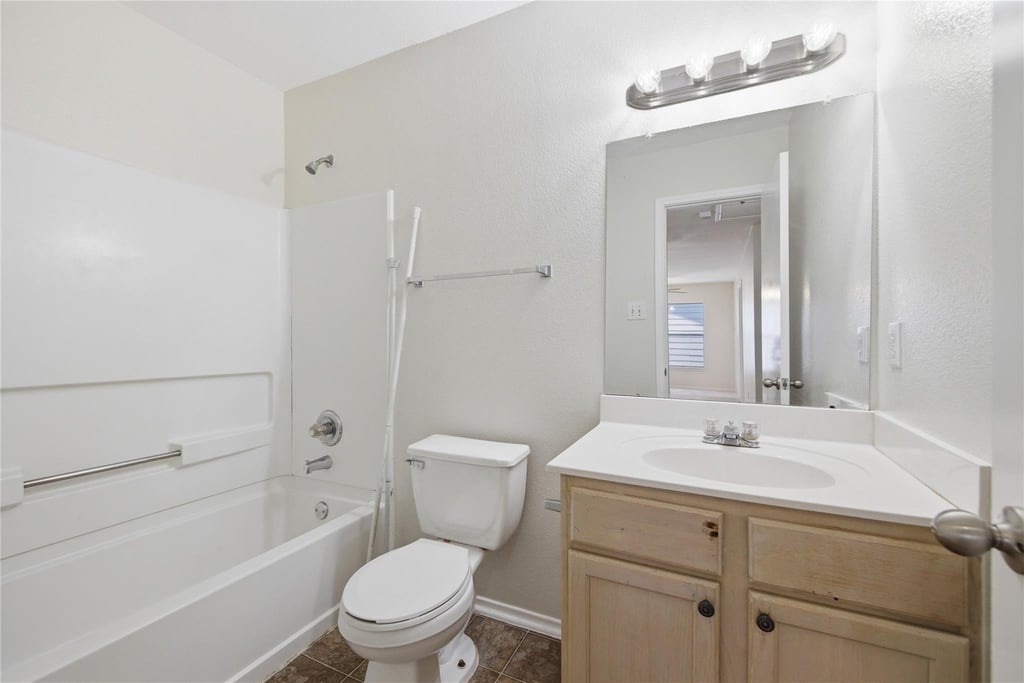 10316 Garbacz Dr - Photo 19