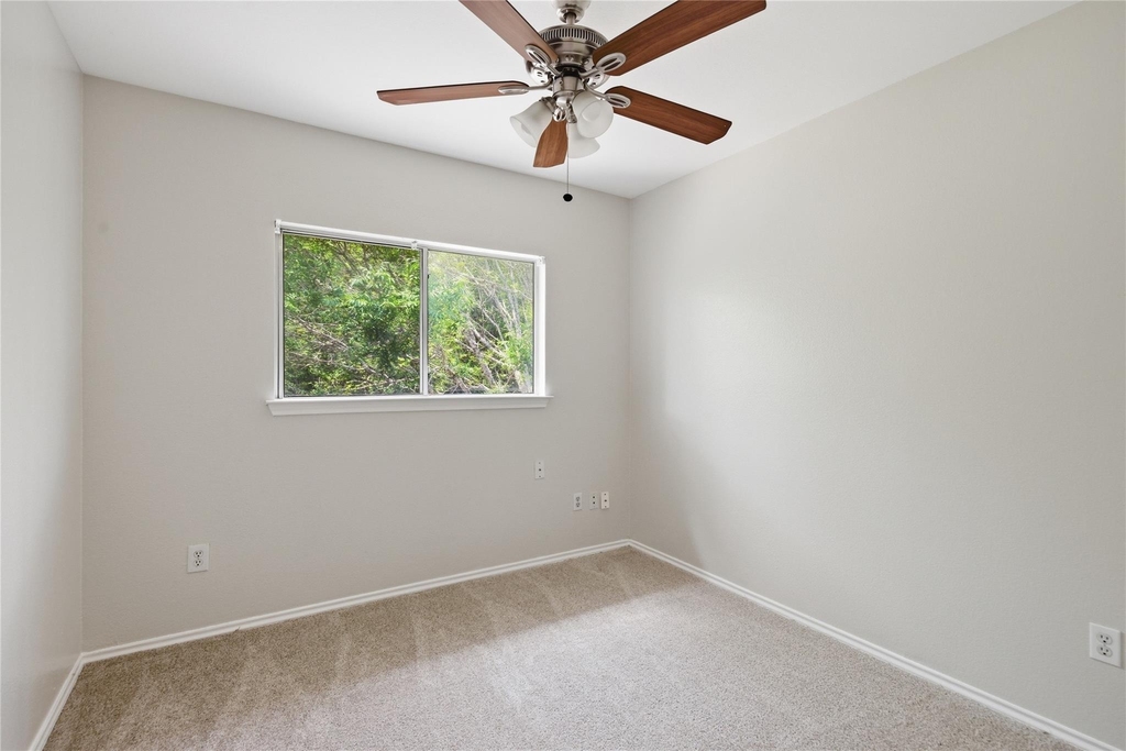 10316 Garbacz Dr - Photo 17