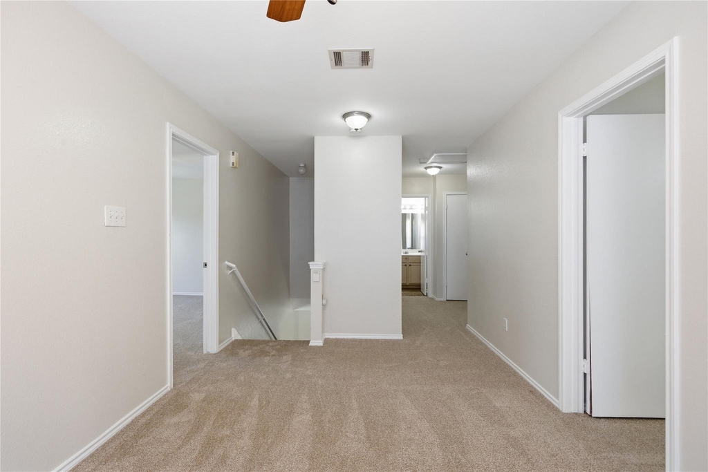 10316 Garbacz Dr - Photo 11