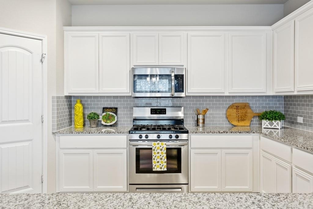 2072 Port Ellen Dr - Photo 8