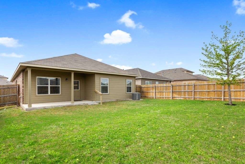 2072 Port Ellen Dr - Photo 23