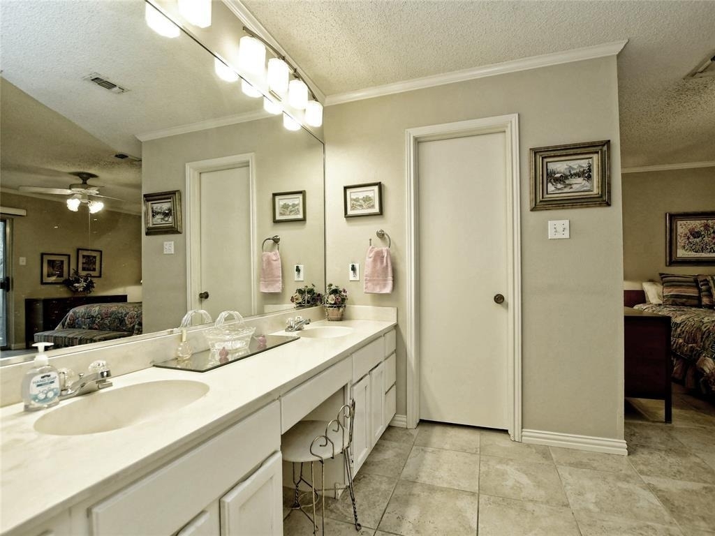 7919 Ridgeline Dr N - Photo 9