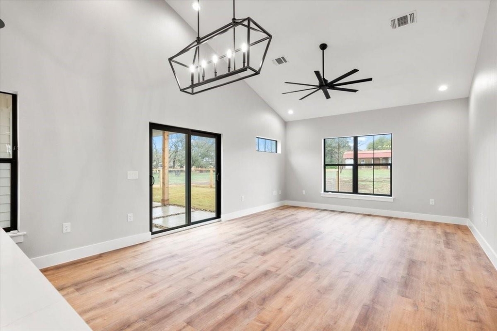 205 N Avenue - Photo 7