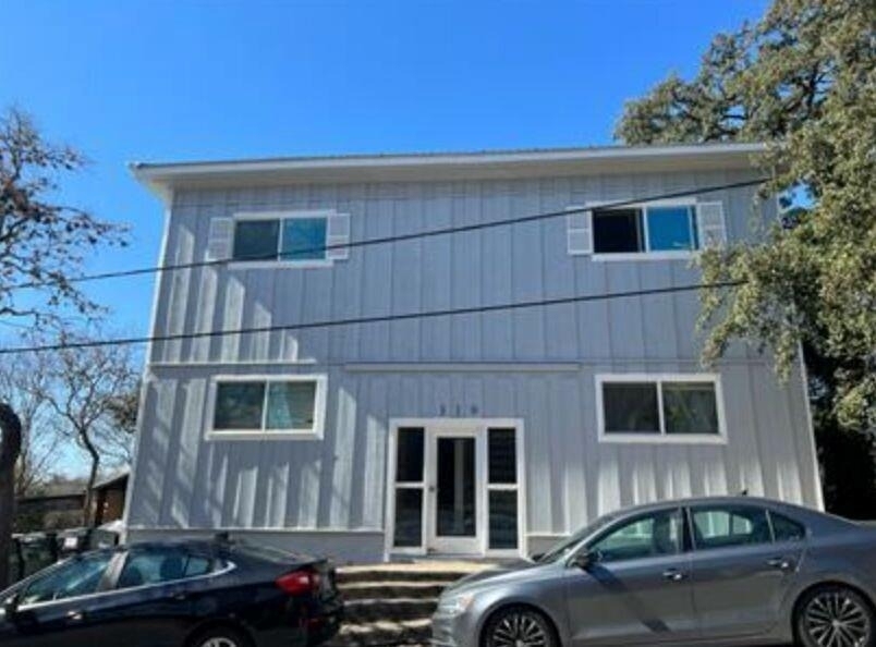 319 North St - Photo 0