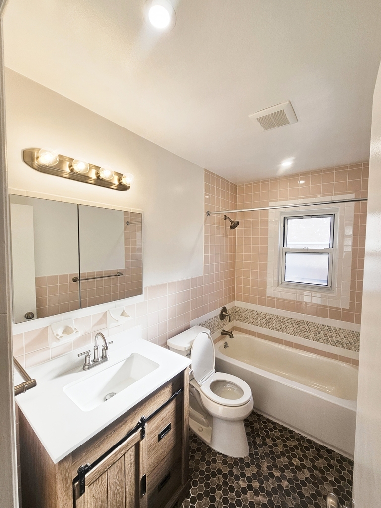 20-50 Hazen Street - Photo 3