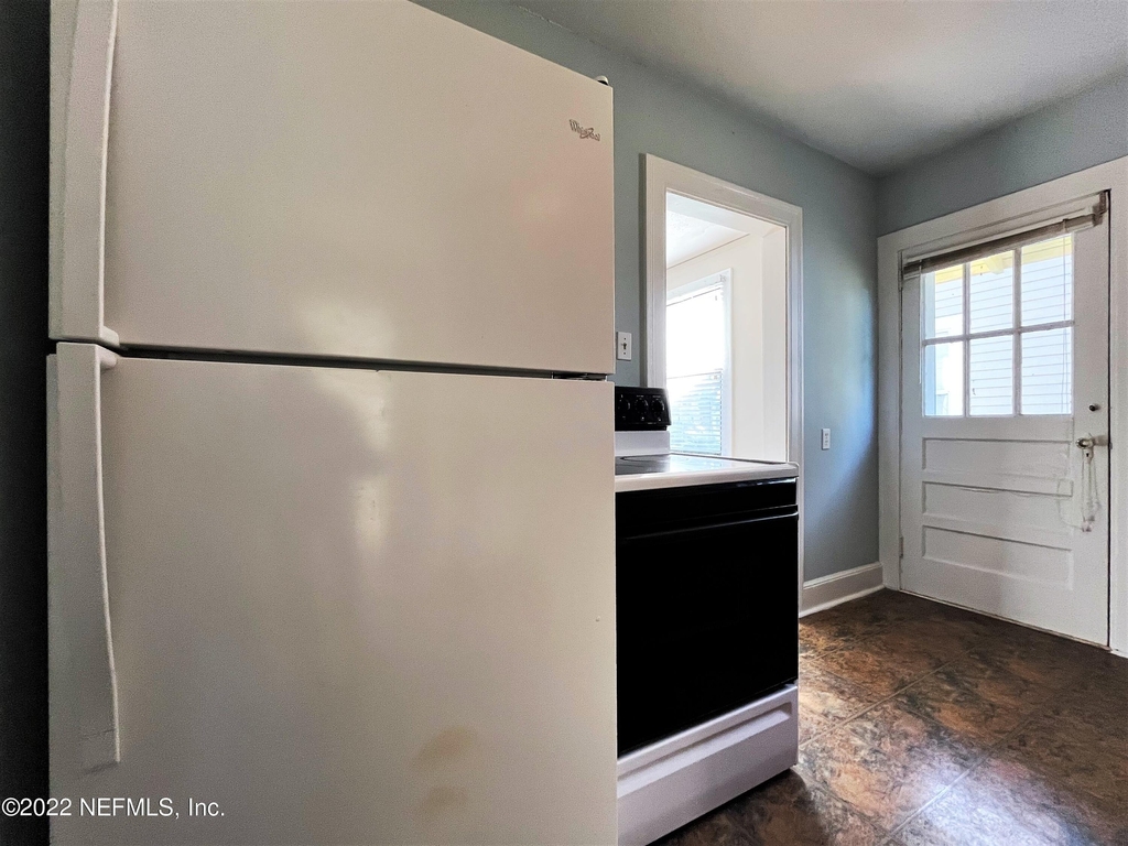 5324 Fremont Street - Photo 6