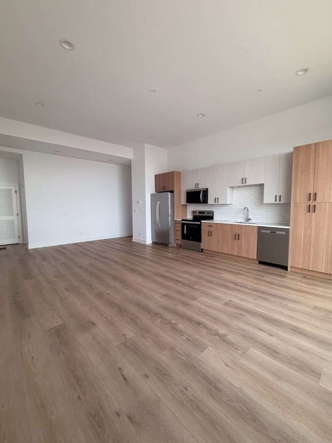 1320 S Ashland Avenue - Photo 6