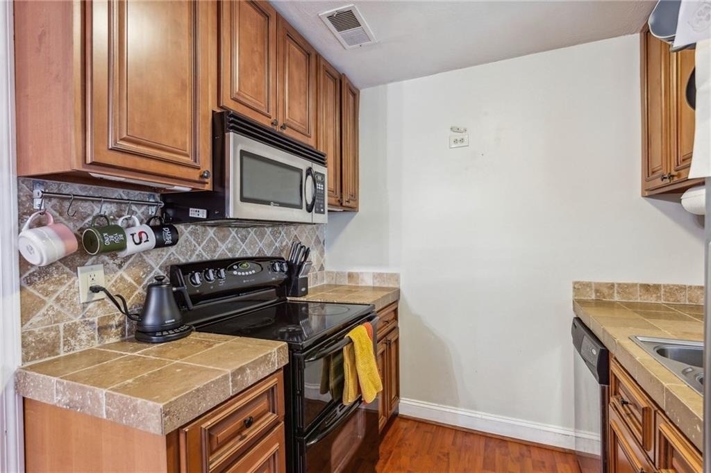 102 Holcomb Ferry Road - Photo 11