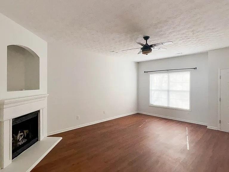 1493 Ashley Way - Photo 7
