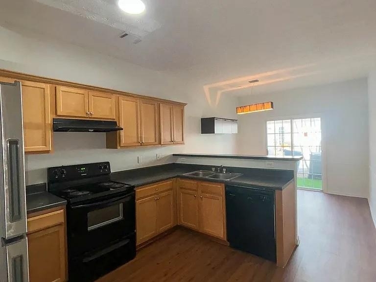 1493 Ashley Way - Photo 4