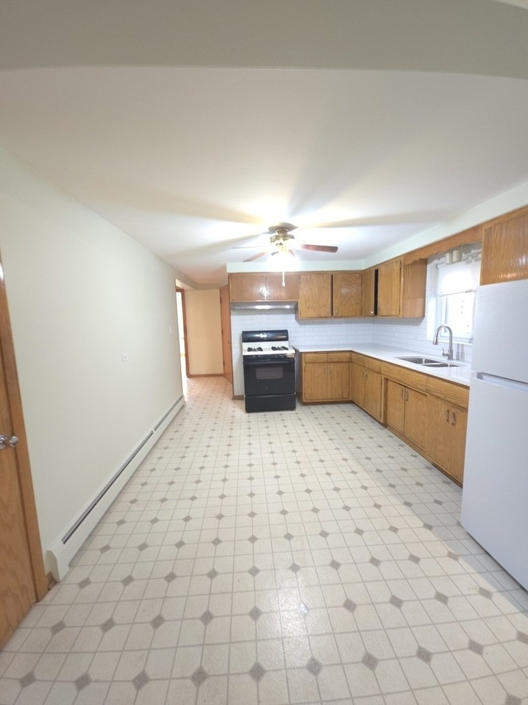 3707 Clarence Avenue - Photo 5