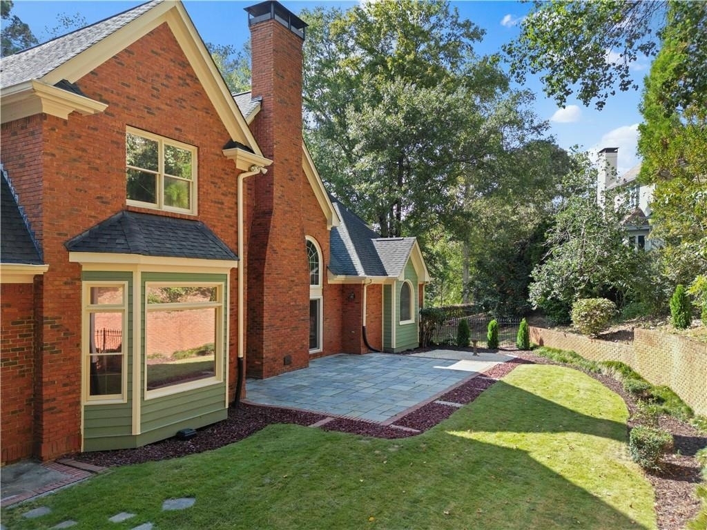 235 Smokerise Trace - Photo 1