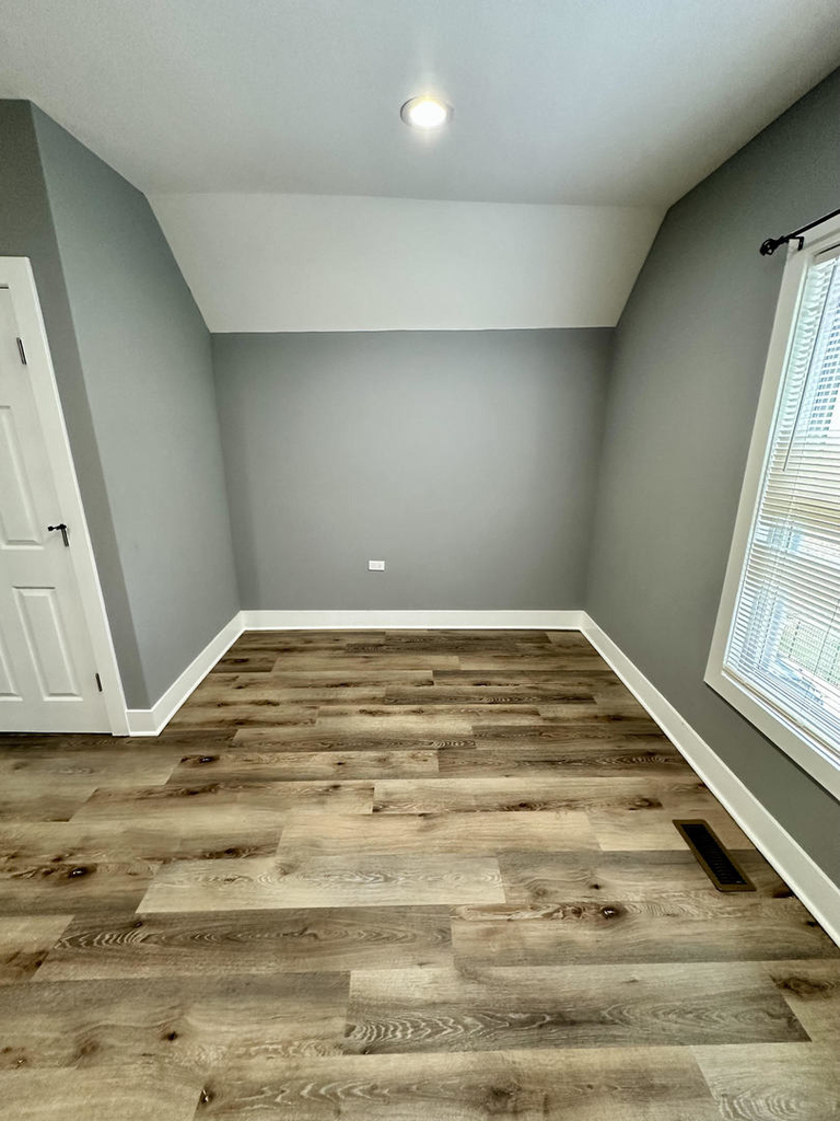 2713 W Gladys Avenue - Photo 15