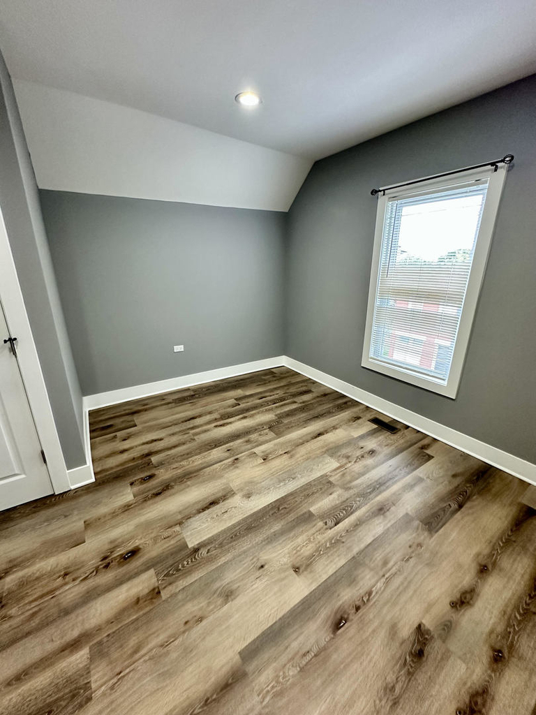 2713 W Gladys Avenue - Photo 16