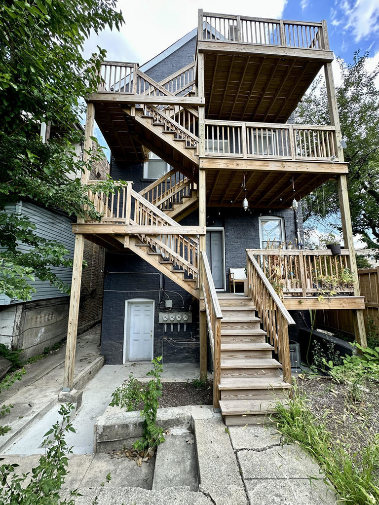 2713 W Gladys Avenue - Photo 22