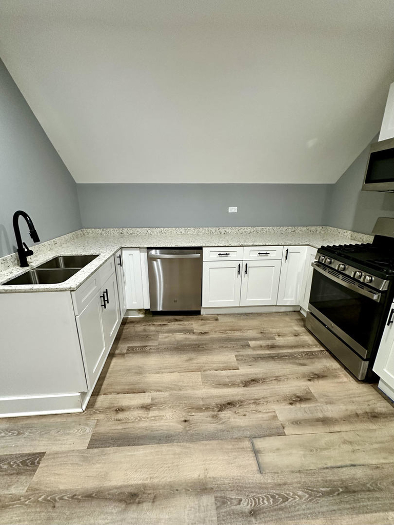2713 W Gladys Avenue - Photo 6