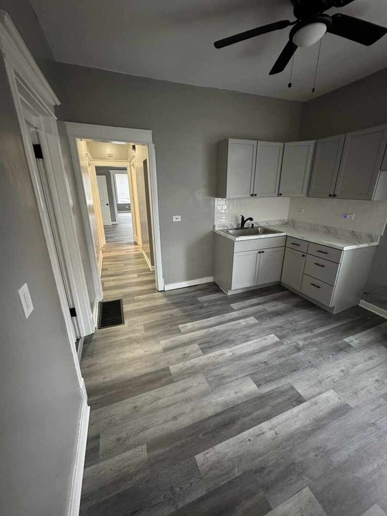 6601 S Langley Avenue - Photo 3