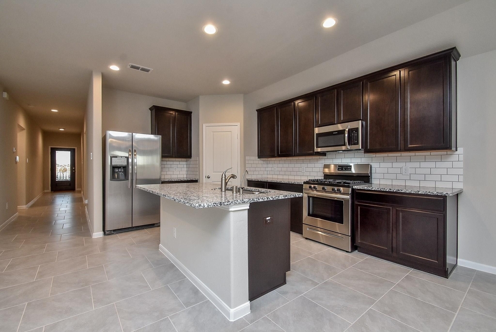 1427 Central Heights Drive - Photo 9