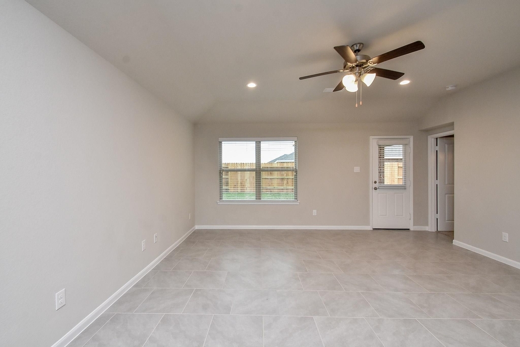 1427 Central Heights Drive - Photo 14