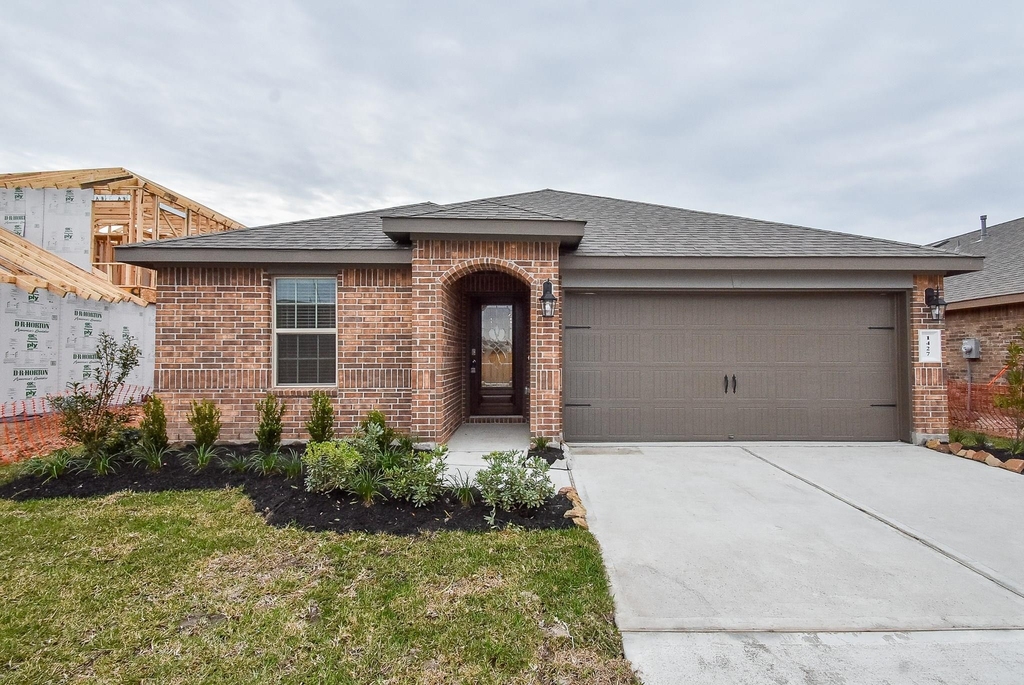 1427 Central Heights Drive - Photo 0