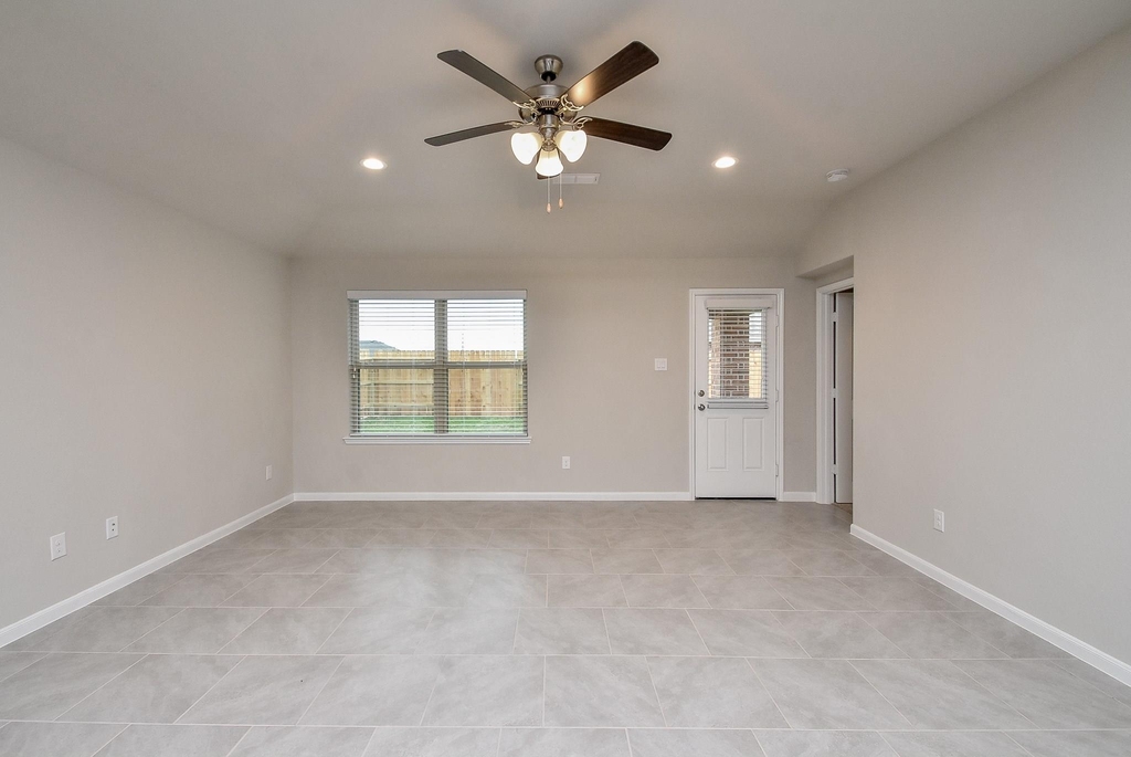 1427 Central Heights Drive - Photo 15