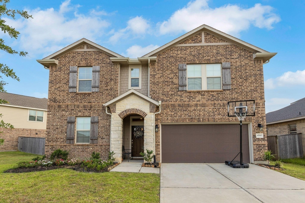 4510 Red Yucca Drive - Photo 1