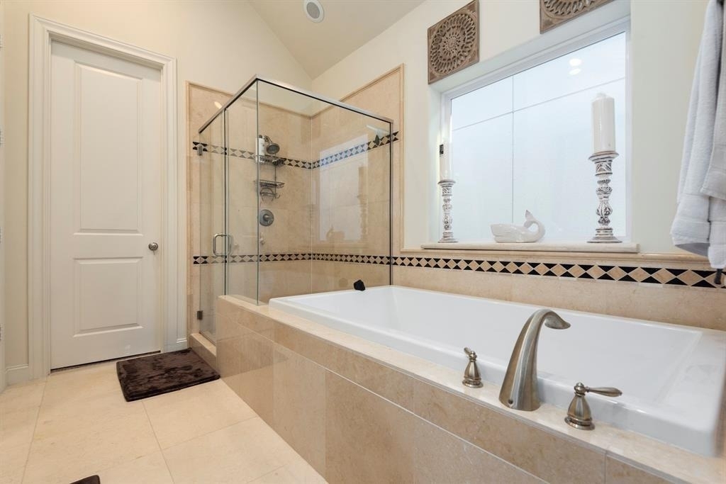 2010 Beall Street - Photo 7