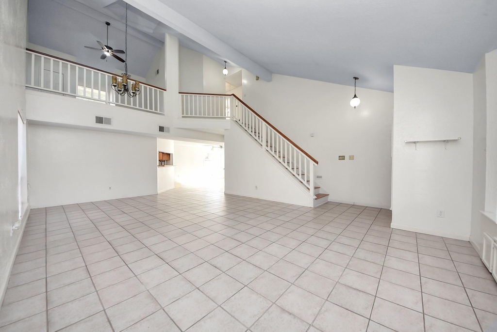 15614 Barbarossa Drive - Photo 9