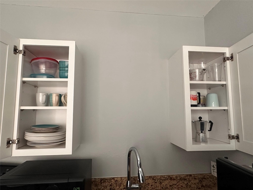 4302 Polk Street - Photo 6