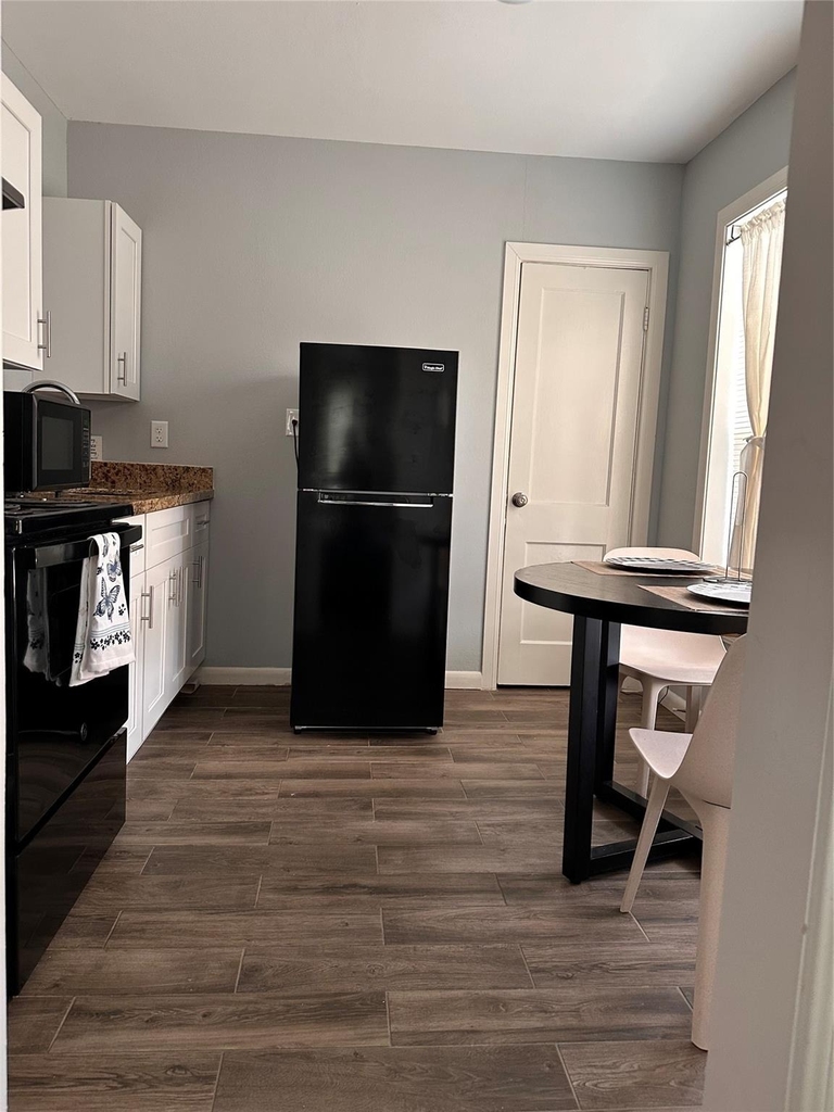 4302 Polk Street - Photo 5